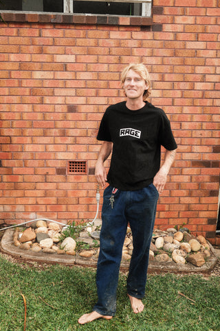 LOGO T-SHIRT - BLACK