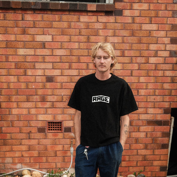 LOGO T-SHIRT - BLACK